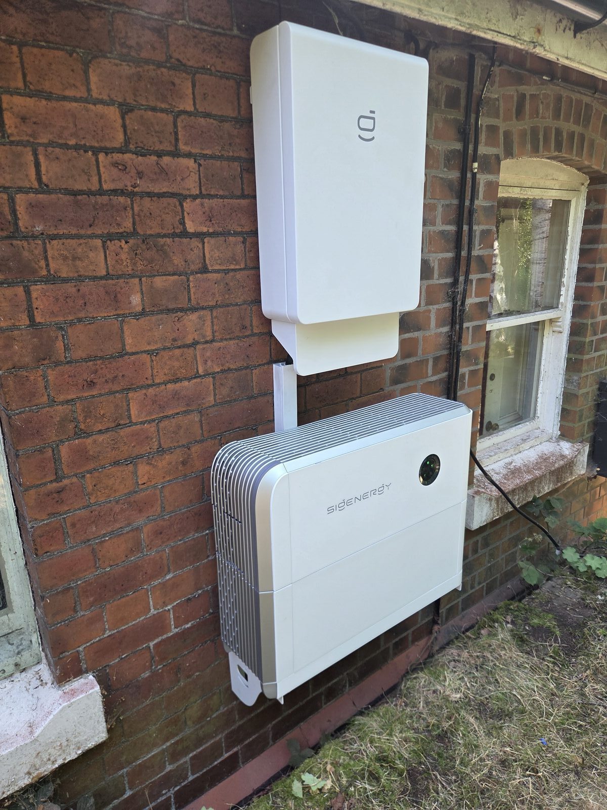 Home battery storage system installed by UK Solar Services